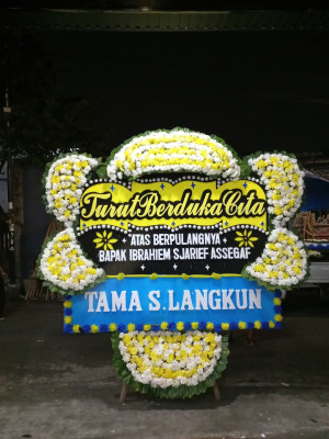 Papan Bunga Duka di Tegalharjo